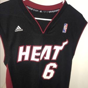 SALELEEE Miami Heat Lebron James Jersey Size Small